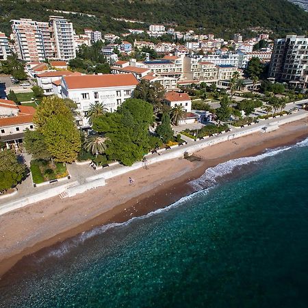 De Lux Apartments Petrovac Eksteriør billede