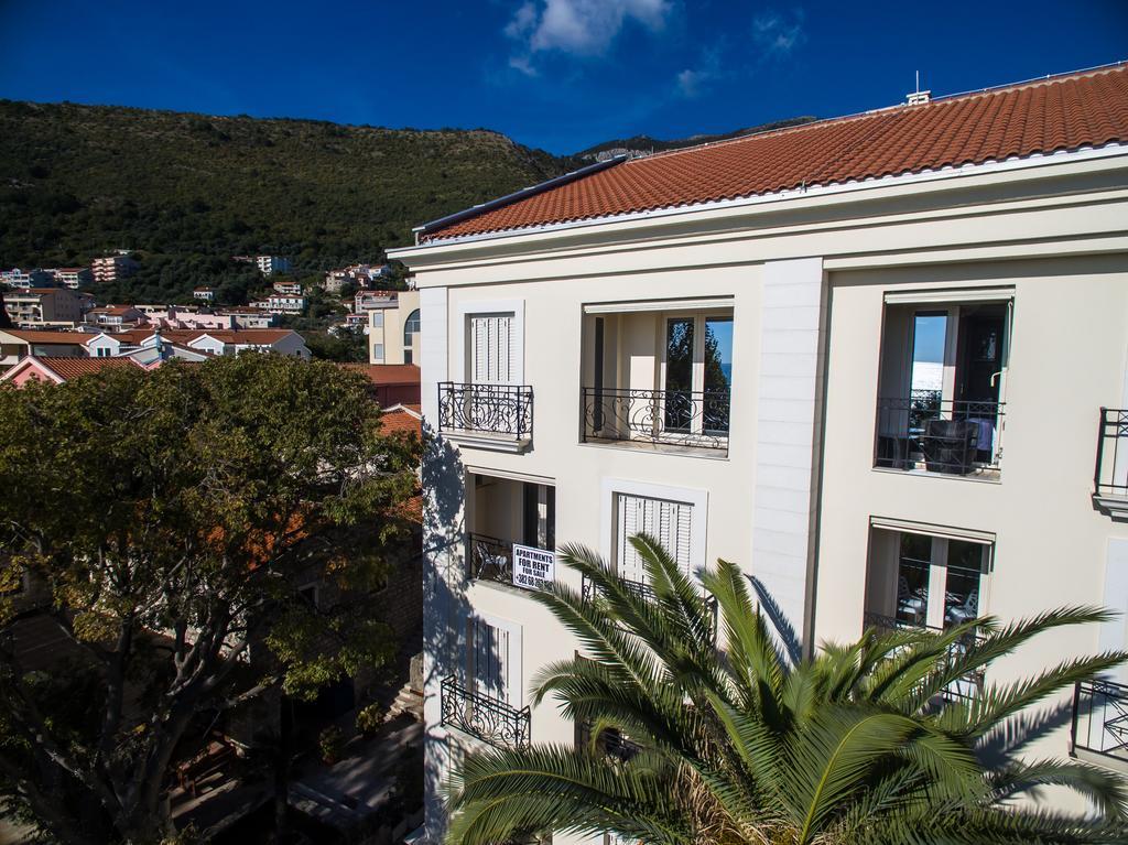 De Lux Apartments Petrovac Eksteriør billede