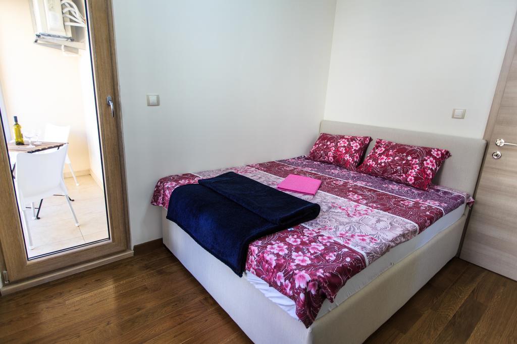 De Lux Apartments Petrovac Eksteriør billede