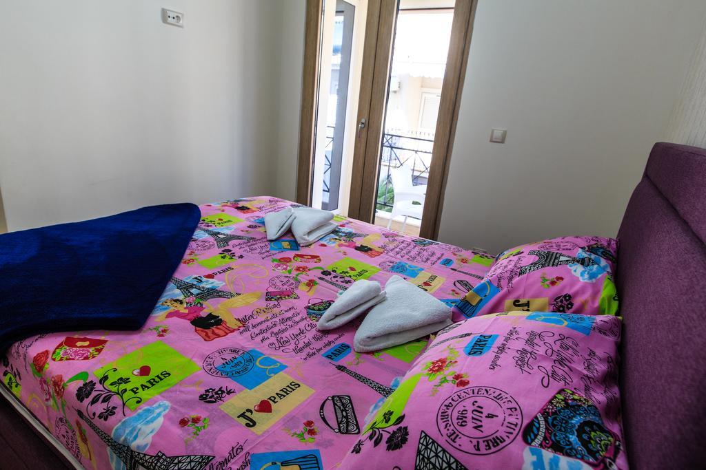 De Lux Apartments Petrovac Eksteriør billede