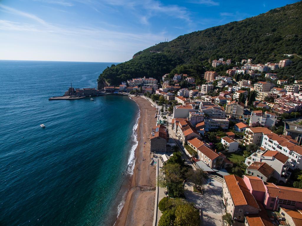 De Lux Apartments Petrovac Eksteriør billede