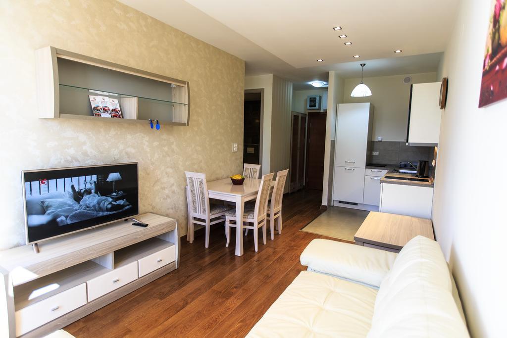 De Lux Apartments Petrovac Eksteriør billede