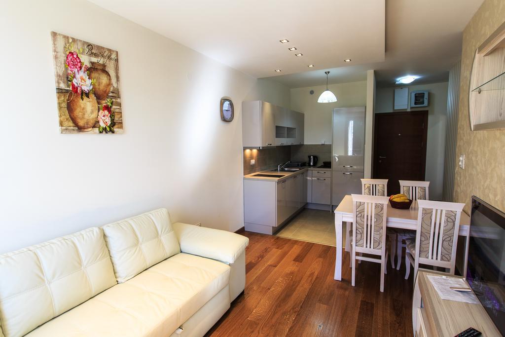 De Lux Apartments Petrovac Eksteriør billede