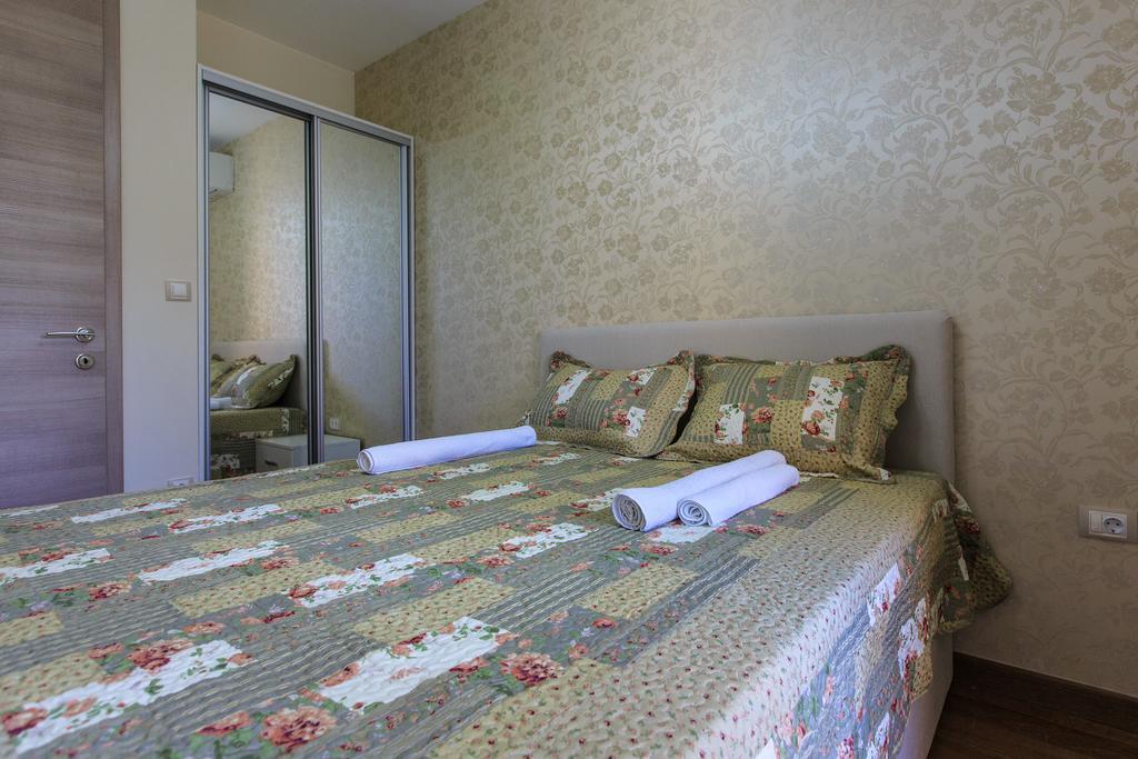 De Lux Apartments Petrovac Eksteriør billede