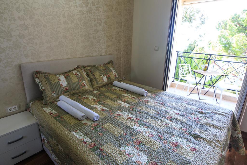 De Lux Apartments Petrovac Eksteriør billede