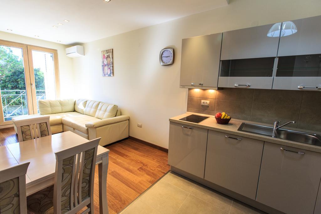 De Lux Apartments Petrovac Eksteriør billede